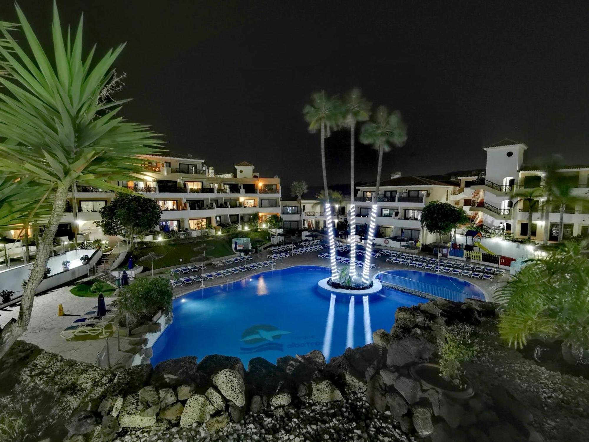 Strelitzia Apartment - Ocean View & Heated Pool 圣米格尔德阿沃纳 外观 照片